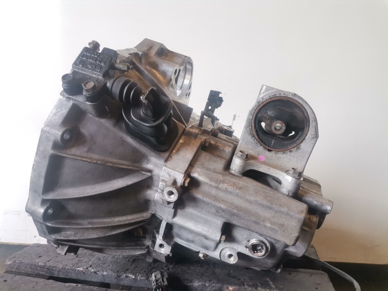 Recambio de caja cambios para nissan almera tino (v10m) yd22ddti referencia OEM IAM   