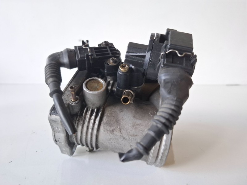 Recambio de caja mariposa para bmw serie z3 roadster (e36) 194s1 referencia OEM IAM   