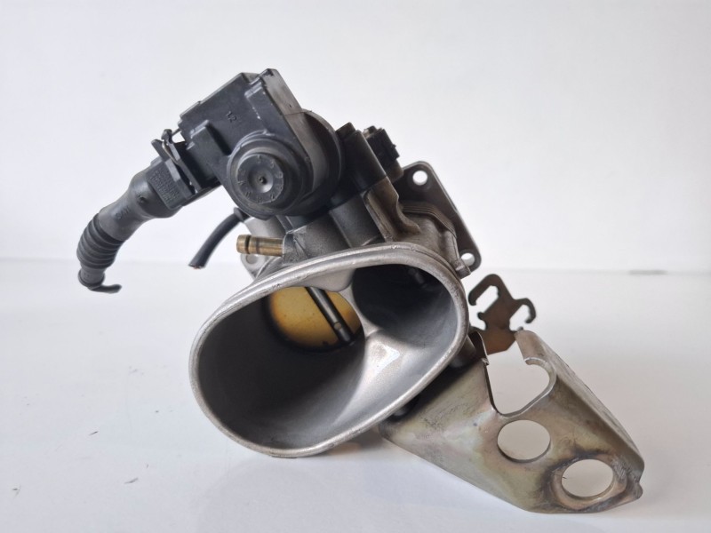 Recambio de caja mariposa para bmw serie z3 roadster (e36) 194s1 referencia OEM IAM   