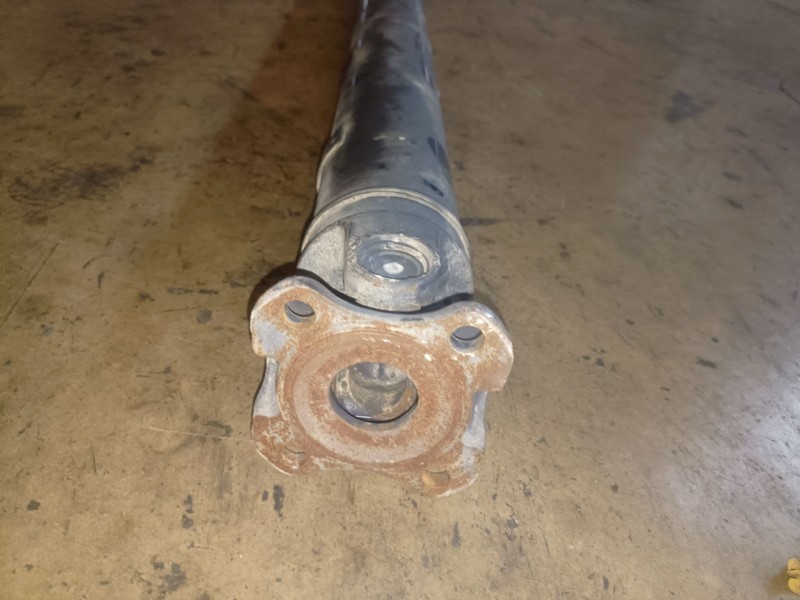 Recambio de transmision central para iveco daily furgon f1agl411g referencia OEM IAM 58022434465  