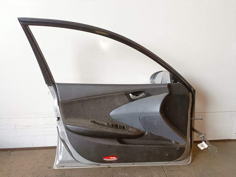 Recambio de puerta delantera izquierda para nissan primera berlina (p12) qg16 referencia OEM IAM   