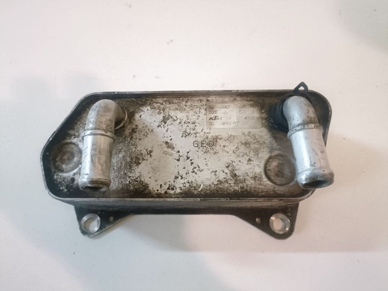 Recambio de enfriador aceite motor para volkswagen touran (1t2) bls referencia OEM IAM 038103373R  