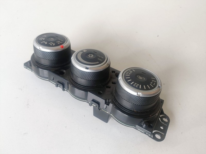 Recambio de mando climatizador para peugeot 4007 4hn referencia OEM IAM 7820A115XA  