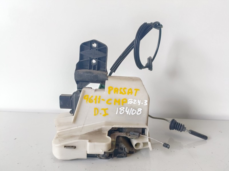 Recambio de cerradura puerta delantera izquierda para volkswagen passat berlina (3b3) avf referencia OEM IAM   