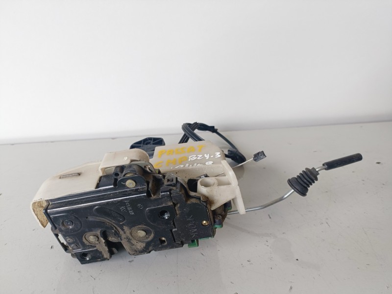 Recambio de cerradura puerta delantera izquierda para volkswagen passat berlina (3b3) avf referencia OEM IAM   