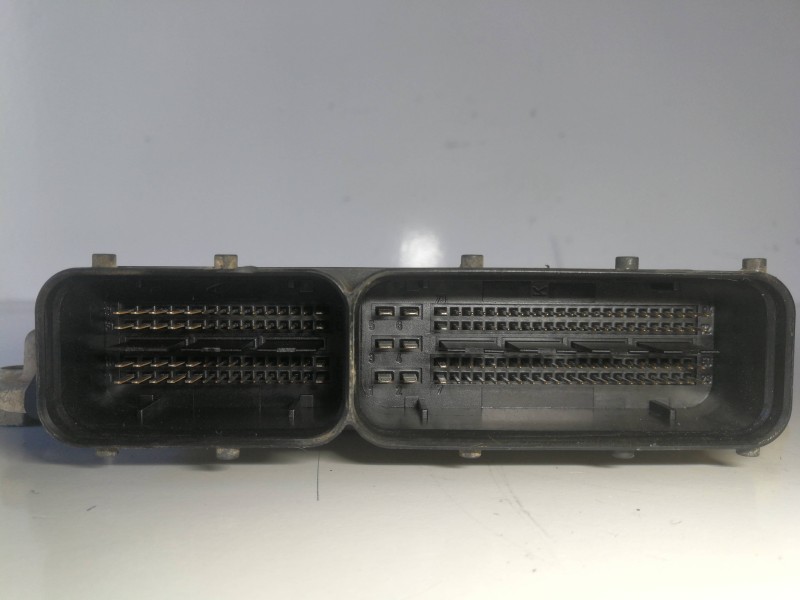Recambio de centralita motor uce para opel astra h berlina z17dth referencia OEM IAM 0281012694/55560810690111126  