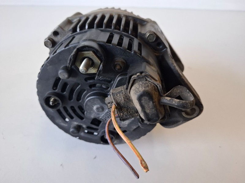 Recambio de alternador para renault megane i classic (la0) e7j764 referencia OEM IAM 7700862865  
