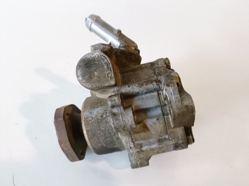 Recambio de bomba direccion para seat alhambra (7v8) ahu referencia OEM IAM   