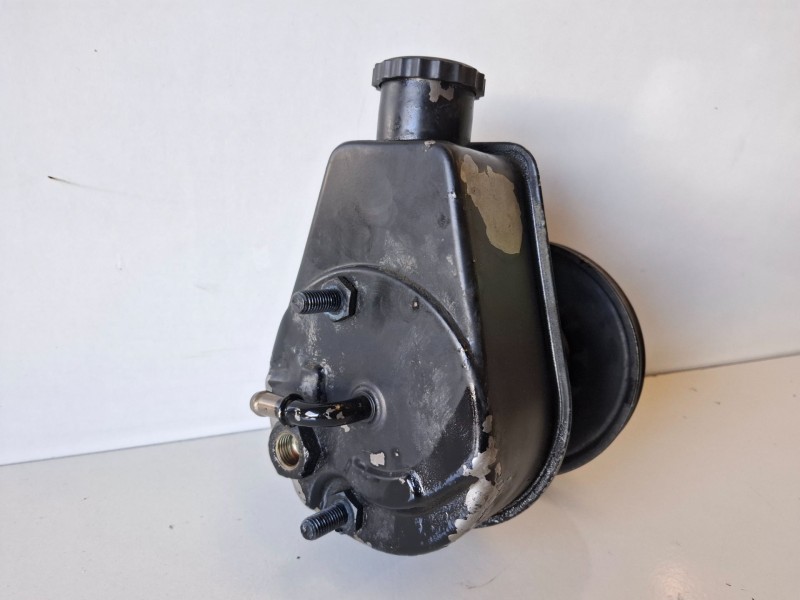 Recambio de bomba direccion para renault megane i classic (la0) e7j764 referencia OEM IAM   