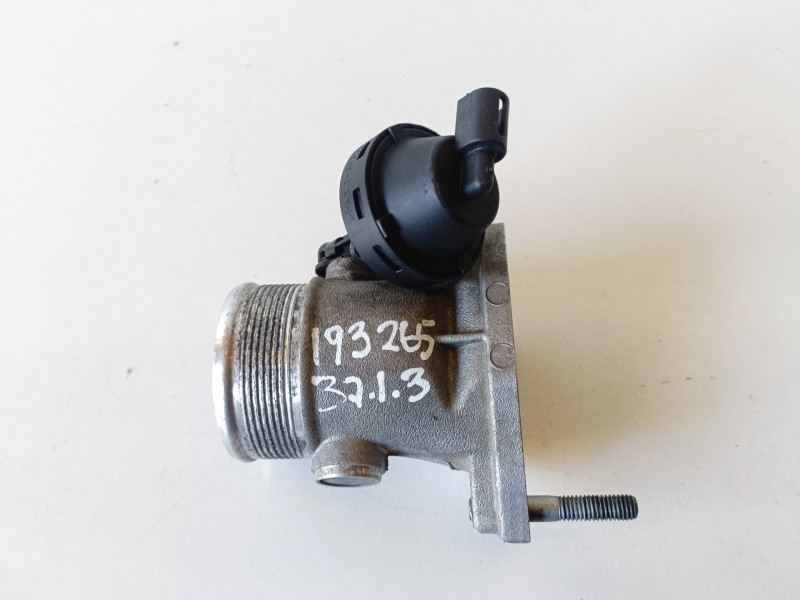 Recambio de caja mariposa para audi a4 berlina (8e) ake referencia OEM IAM 8E0145950C  