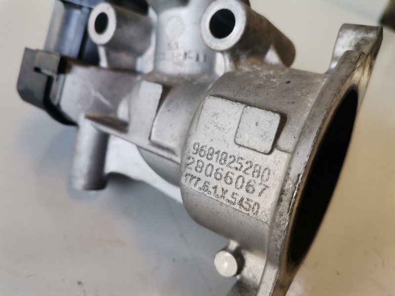 Recambio de valvula egr para volvo v50 familiar d4204t referencia OEM IAM 9681825280  