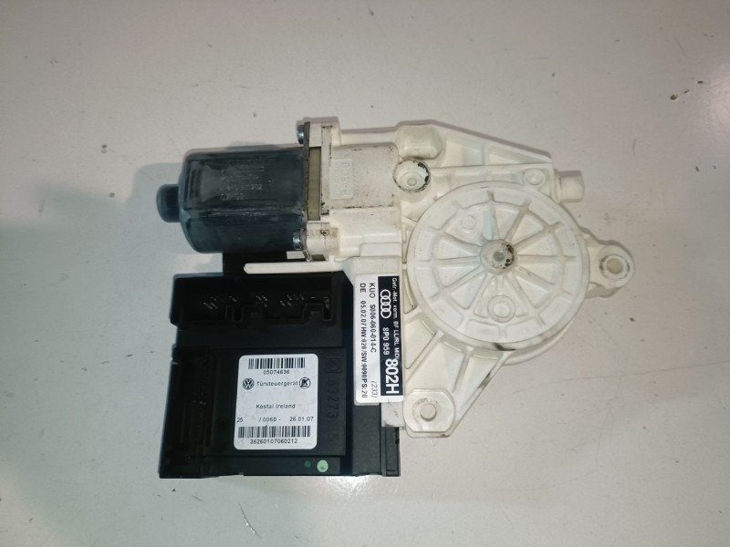 Recambio de motor elevalunas delantero derecho para audi a3 (8p1) bkd referencia OEM IAM 8P0959802H  