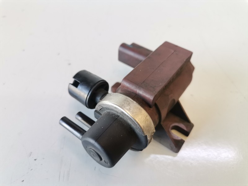 Recambio de valvula aire adicional para volvo v50 familiar d4204t referencia OEM IAM 9650098380/72832804  