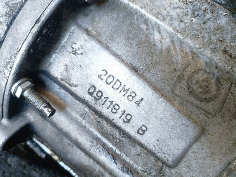 Recambio de caja cambios para citroen c3 9hx referencia OEM IAM 20DM84  