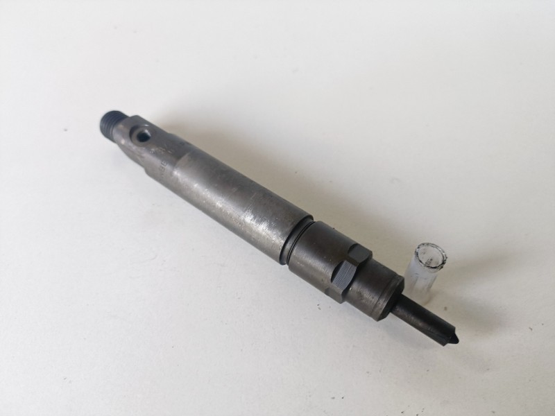 Recambio de inyector para citroen jumper camión 814043 referencia OEM IAM 109P81  