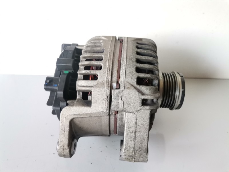 Recambio de alternador para opel corsa d a14xer referencia OEM IAM 0124425087/13266810  