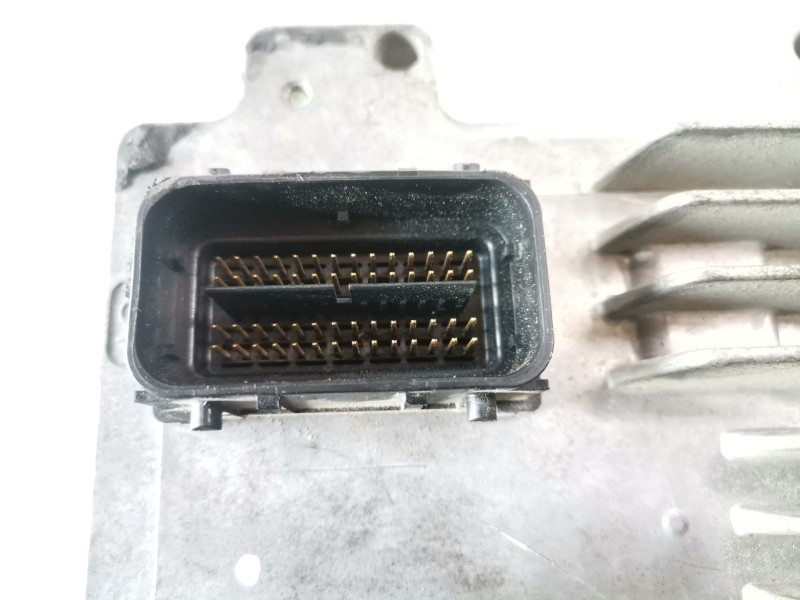 Recambio de caja reles / fusibles para opel corsa d a14xer referencia OEM IAM 55576691  