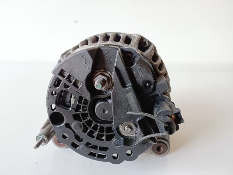Recambio de alternador para audi a3 (8l) asz referencia OEM IAM 03L903023  
