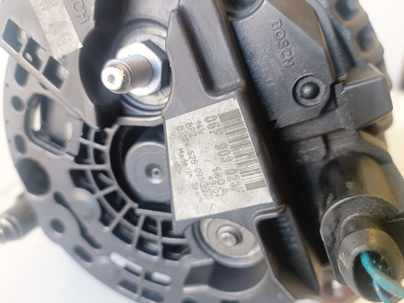 Recambio de alternador para volkswagen passat berlina (3b3) avf referencia OEM IAM 06F903023F  