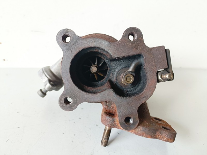 Recambio de turbocompresor para citroen c3 8hx referencia OEM IAM KP35487599  