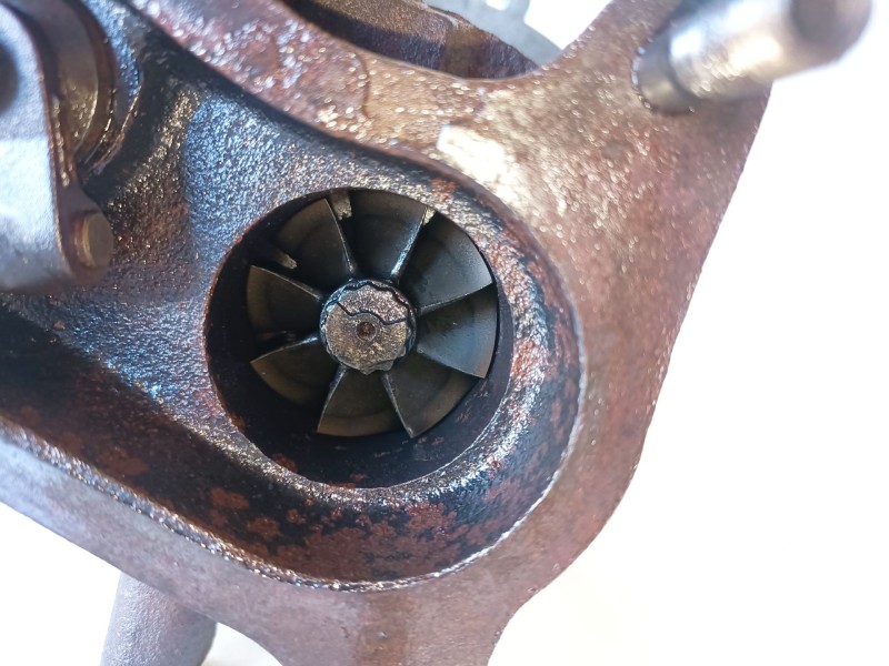 Recambio de turbocompresor para ford ranger (er) wlt referencia OEM IAM VJ330306  