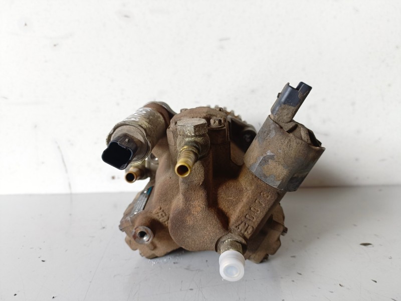 Recambio de bomba inyeccion para citroen c3 8hx referencia OEM IAM 9641852080  