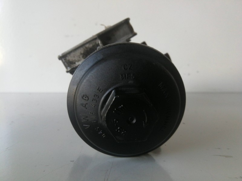 Recambio de enfriador aceite motor para audi a4 berlina (8k2) caga referencia OEM IAM 045115389K/6740273403  
