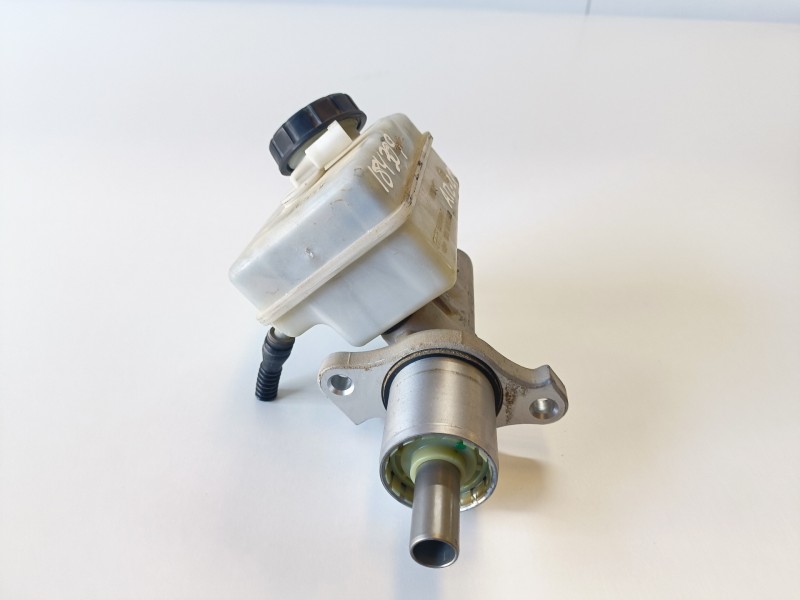Recambio de bomba freno para mercedes-benz clase b (bm 245) 640940 referencia OEM IAM   