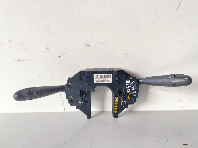 Recambio de mando luces para citroen c4 berlina kfu referencia OEM IAM 96627924XT  