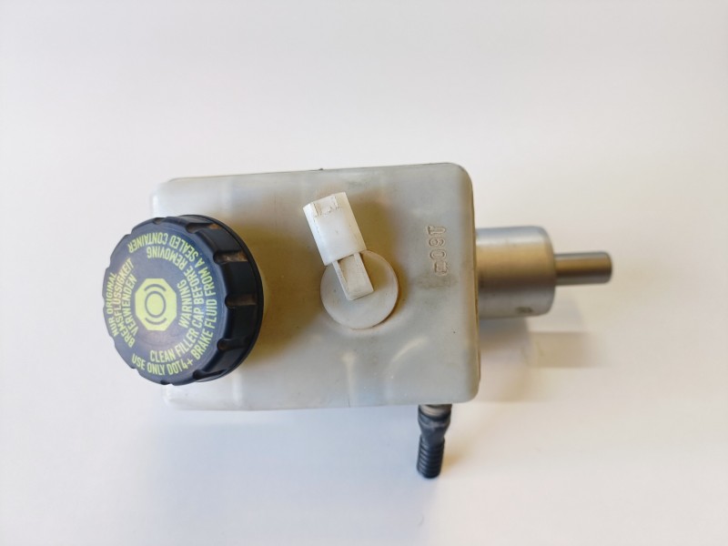 Recambio de bomba freno para mercedes-benz clase b (bm 245) 640940 referencia OEM IAM   