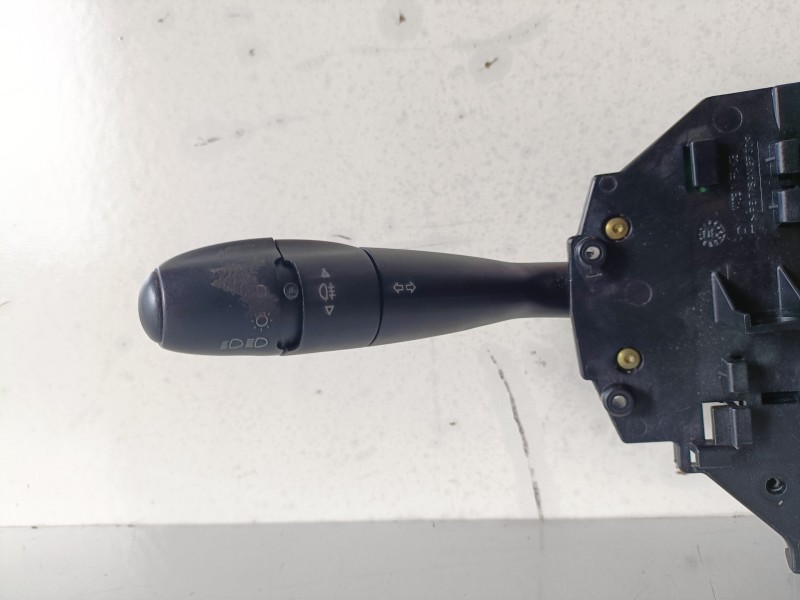 Recambio de mando luces para citroen c4 berlina kfu referencia OEM IAM 96627924XT  
