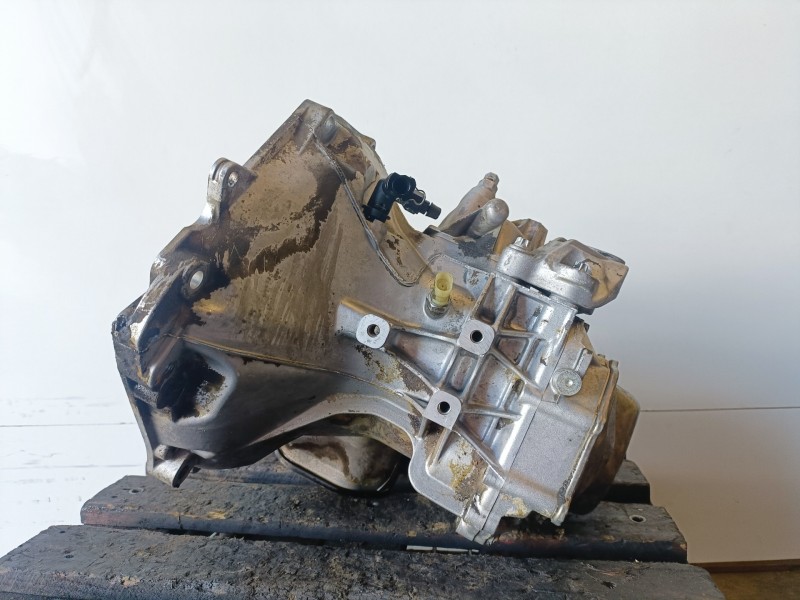 Recambio de caja cambios para opel corsa c z12xe referencia OEM IAM   