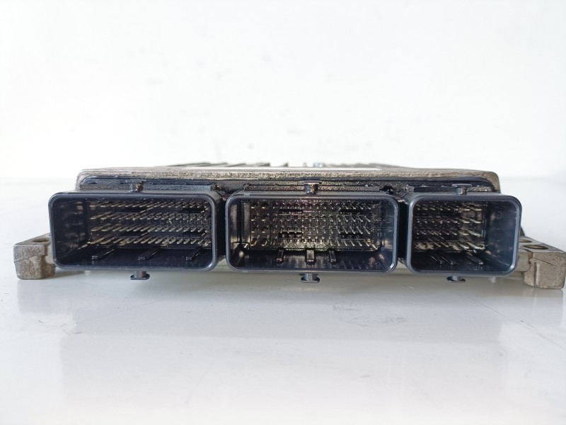 Recambio de centralita motor uce para renault megane iii coupe k9k832 referencia OEM IAM S180067106A  