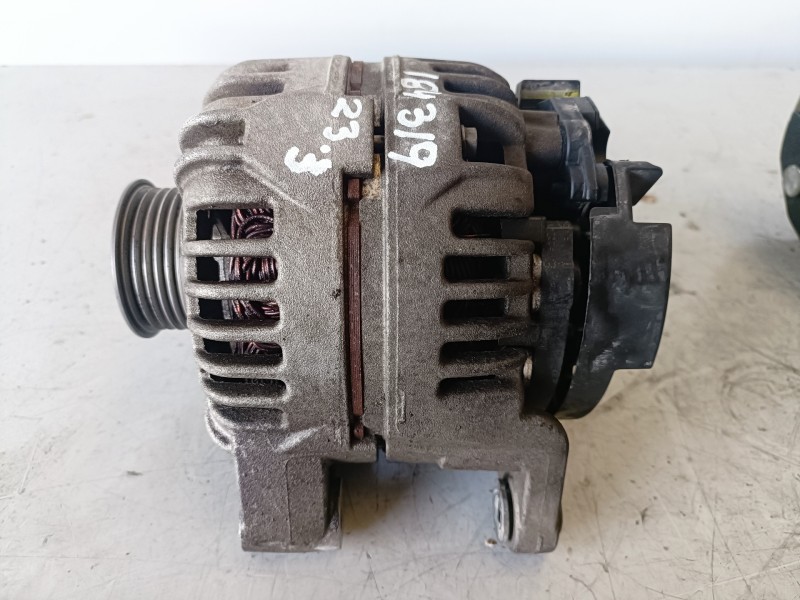 Recambio de alternador para opel corsa c z12xe referencia OEM IAM 0124425010  