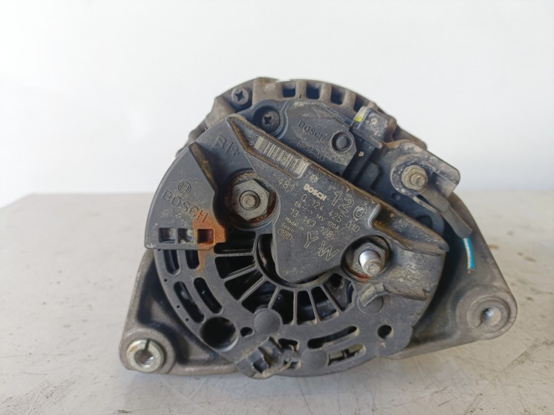 Recambio de alternador para opel corsa c z12xe referencia OEM IAM 0124425010  