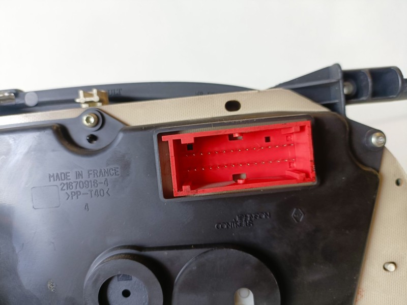 Recambio de cuadro instrumentos para renault master ii fase 2 furgón g9u650 referencia OEM IAM P8200467948D  