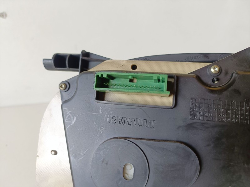 Recambio de cuadro instrumentos para renault master ii fase 2 furgón g9u650 referencia OEM IAM P8200467948D  