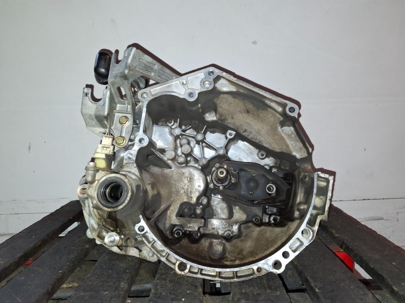 Recambio de caja cambios para citroen c3 hfx referencia OEM IAM 20CP14  