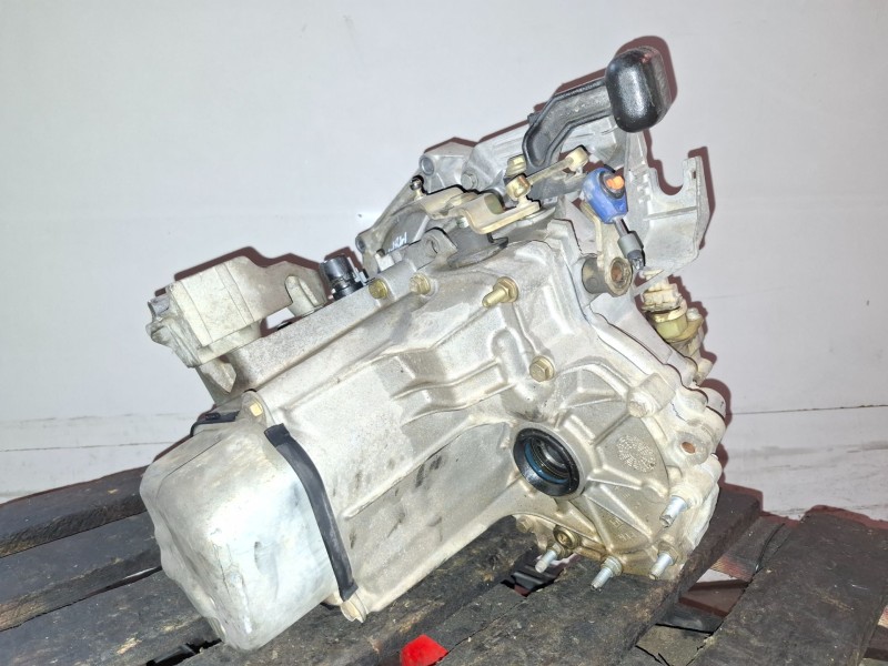 Recambio de caja cambios para citroen c3 hfx referencia OEM IAM 20CP14  