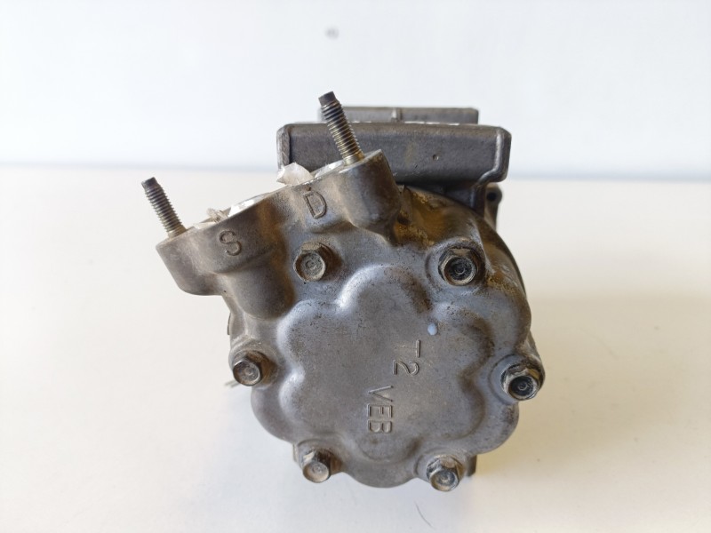Recambio de compresor aire acondicionado para citroen c3 kfv referencia OEM IAM 9646273380  