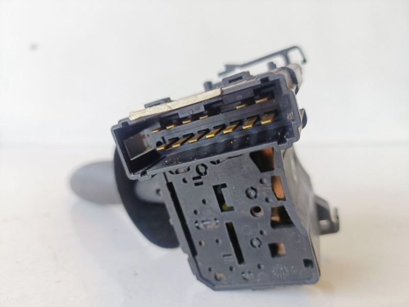 Recambio de mando limpia para renault master ii fase 2 furgón g9u650 referencia OEM IAM 8200199519  