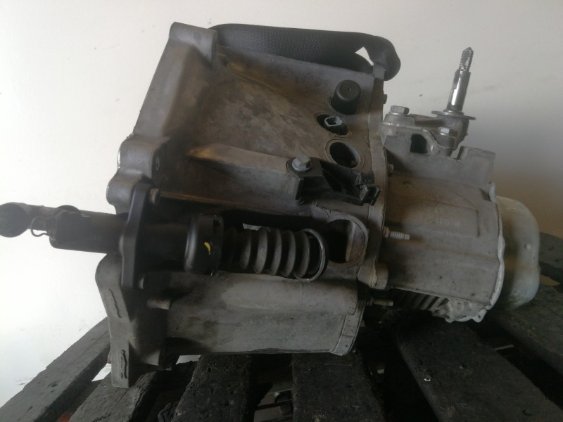 Recambio de caja cambios para peugeot 308 5fw referencia OEM IAM 20DP42  