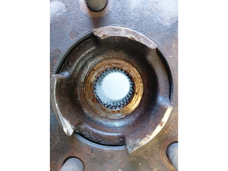 Recambio de mangueta trasera derecha para land rover range rover sport 306dt referencia OEM IAM   
