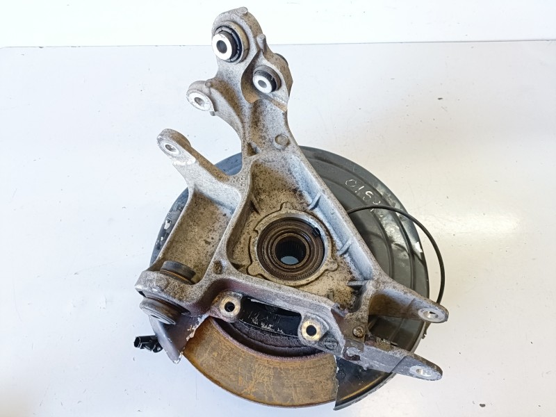 Recambio de mangueta trasera derecha para land rover range rover sport 306dt referencia OEM IAM   