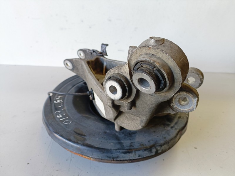 Recambio de mangueta trasera derecha para land rover range rover sport 306dt referencia OEM IAM   