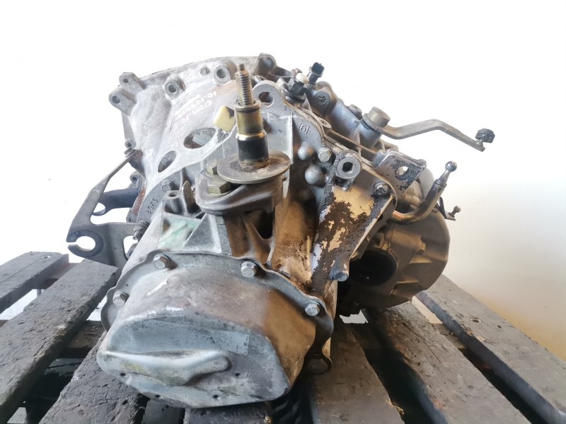 Recambio de caja cambios para peugeot 206 rhy referencia OEM IAM 20DM18  