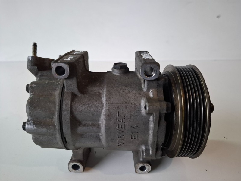 Recambio de compresor aire acondicionado para citroen c3 hfx referencia OEM IAM 9646273380  