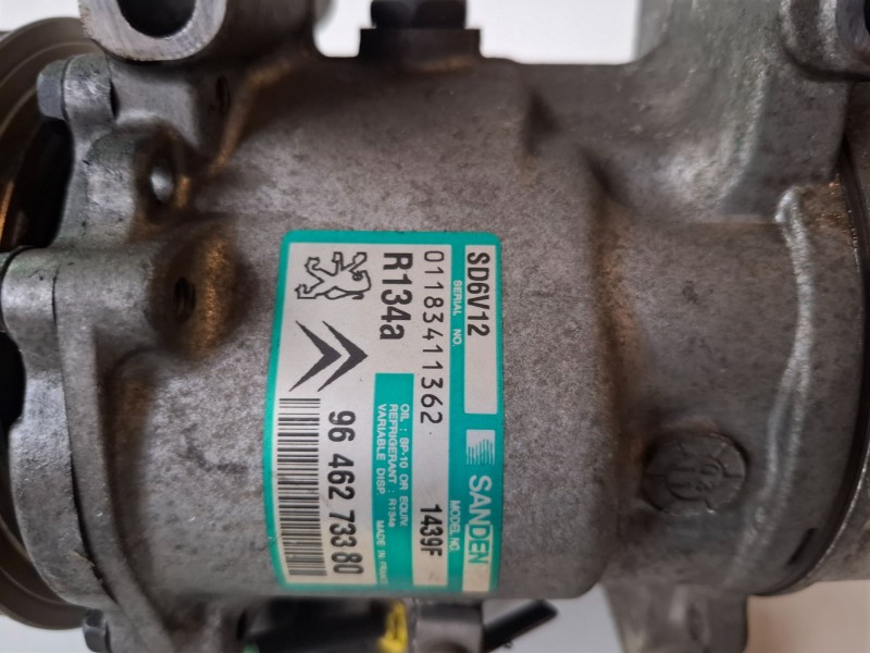 Recambio de compresor aire acondicionado para citroen c3 hfx referencia OEM IAM 9646273380  