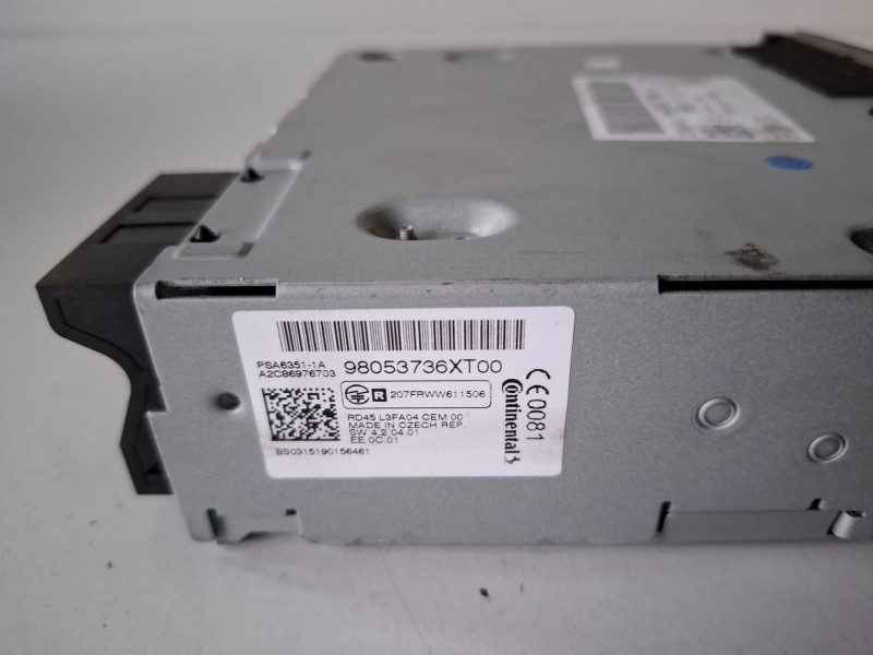 Recambio de sistema audio / radio cd para peugeot 5008 ah01 referencia OEM IAM 98053736XT00  