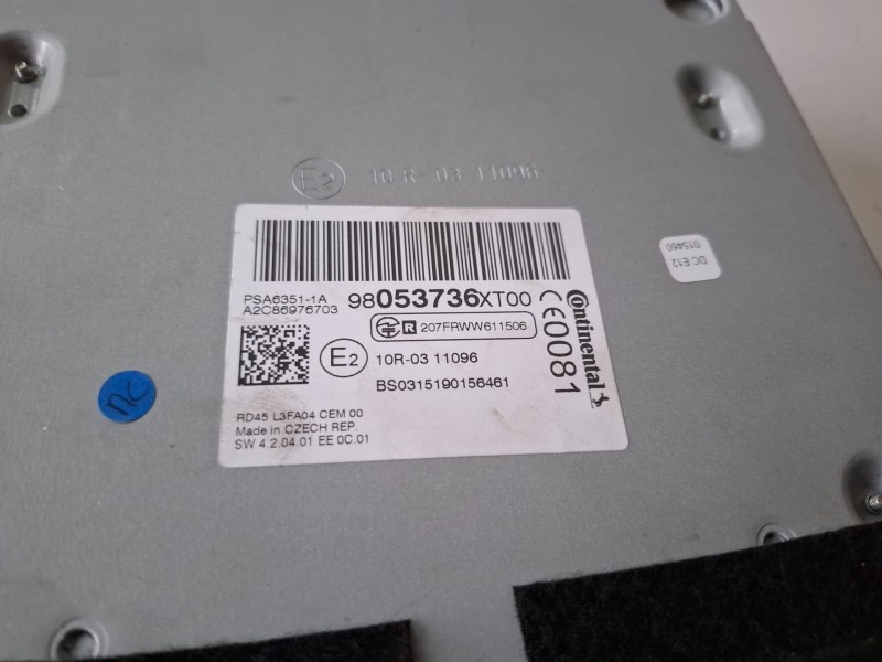 Recambio de sistema audio / radio cd para peugeot 5008 ah01 referencia OEM IAM 98053736XT00  